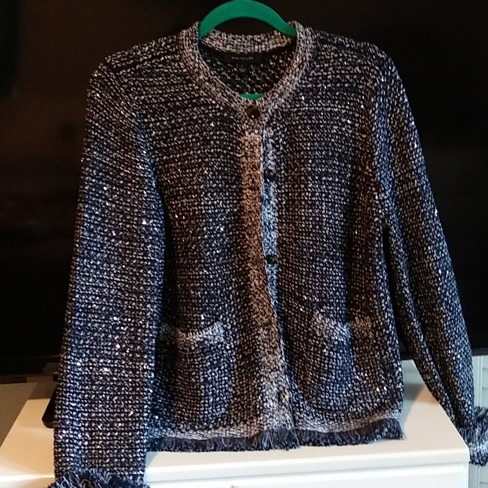 Cardigan Ann Taylor new with tags.